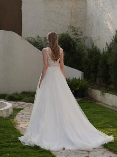 Elegantes Brautkleid mit Spitzenkorsage und Tüllrock SH-022